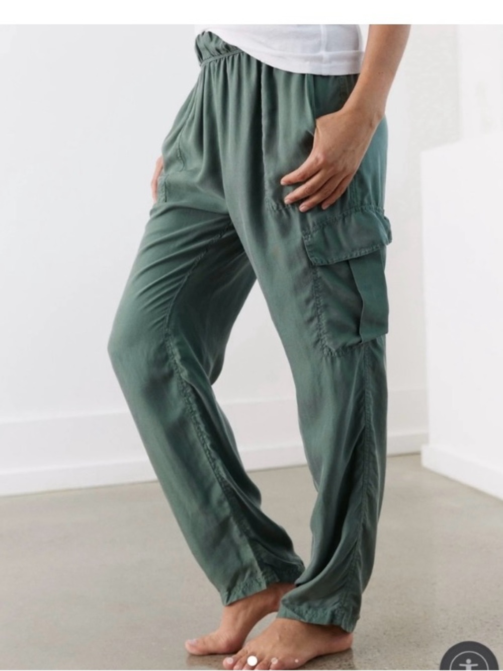 Relaxed Cargo Lounge Pants in Sage Green